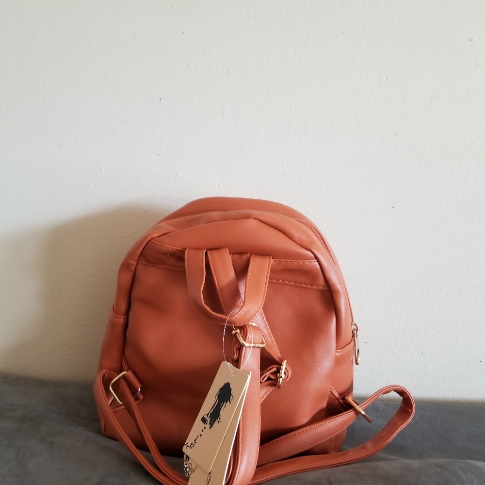 Mini Back Pack - Picture 2 of 3